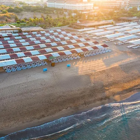 Royal Palace Resort 5*