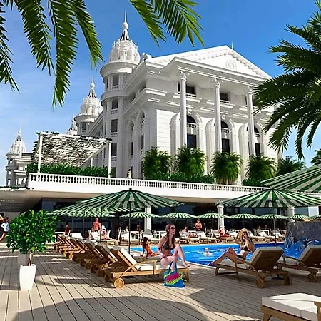 Resort Royal Palace