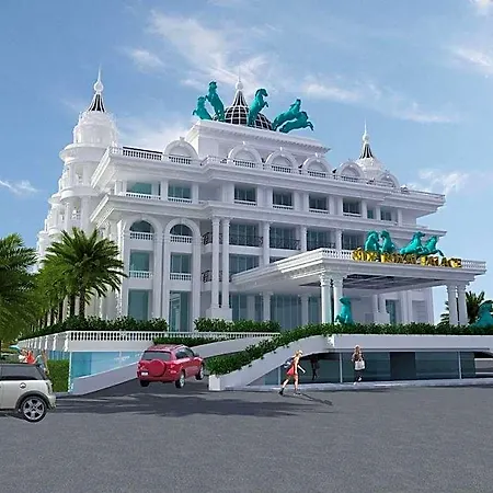 Resort Royal Palace 5*