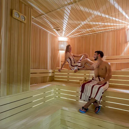 Royal Palace אתר נופש