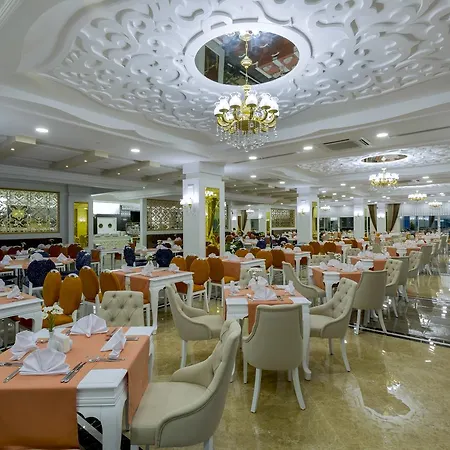 Ośrodek wypoczynkowy Royal Palace 5*