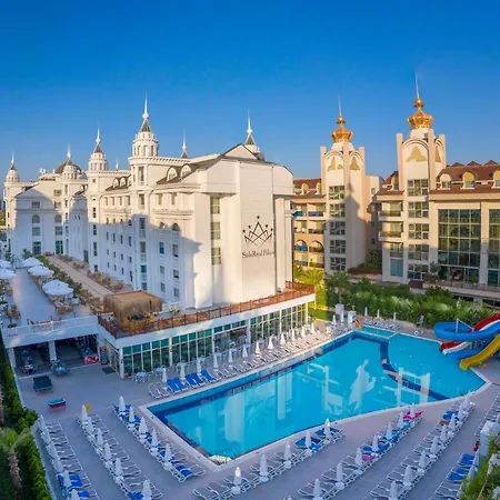 Royal Palace 5*