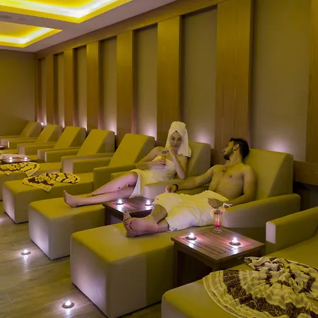 Курортний комплекс Royal Palace 5*