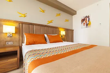 Royal Palace 5*